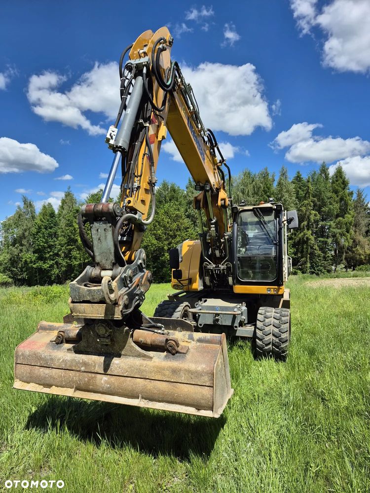 Liebherr A914 - 11