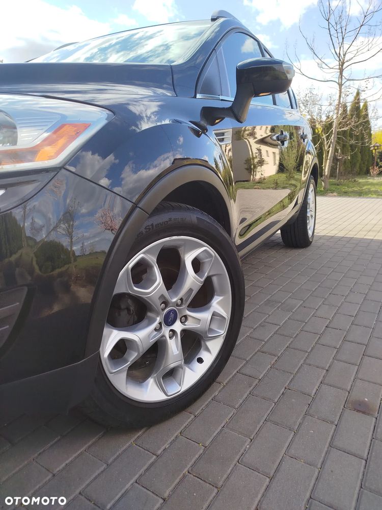 Ford Kuga 2.0 TDCi 4x4 Titanium - 14