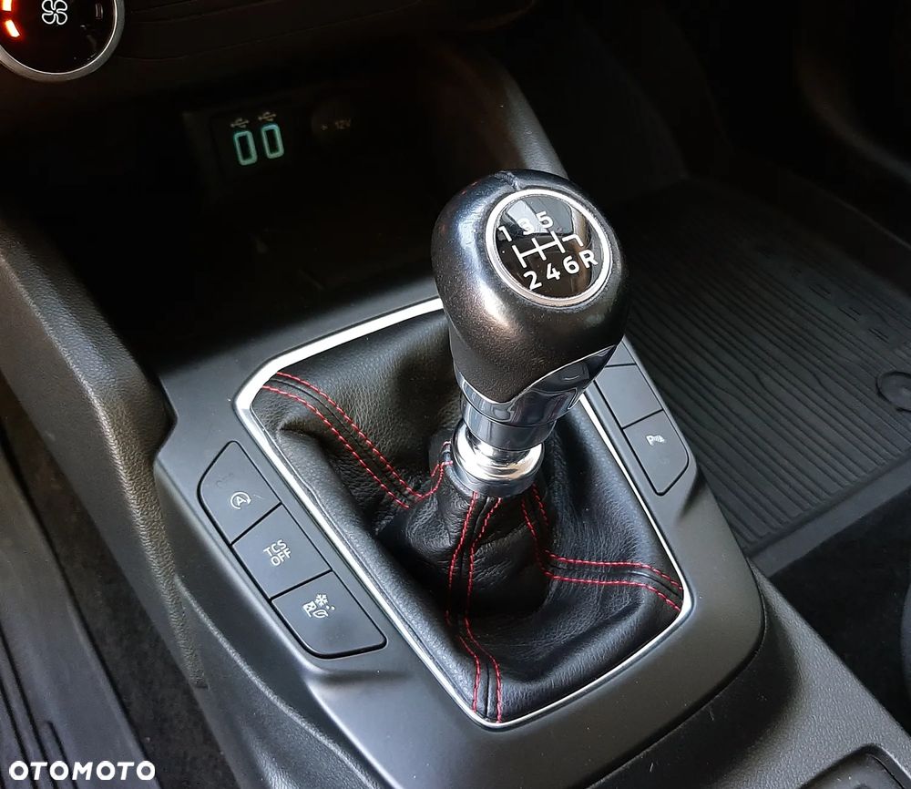 Ford Focus 1.0 EcoBoost Trend Edition - 40