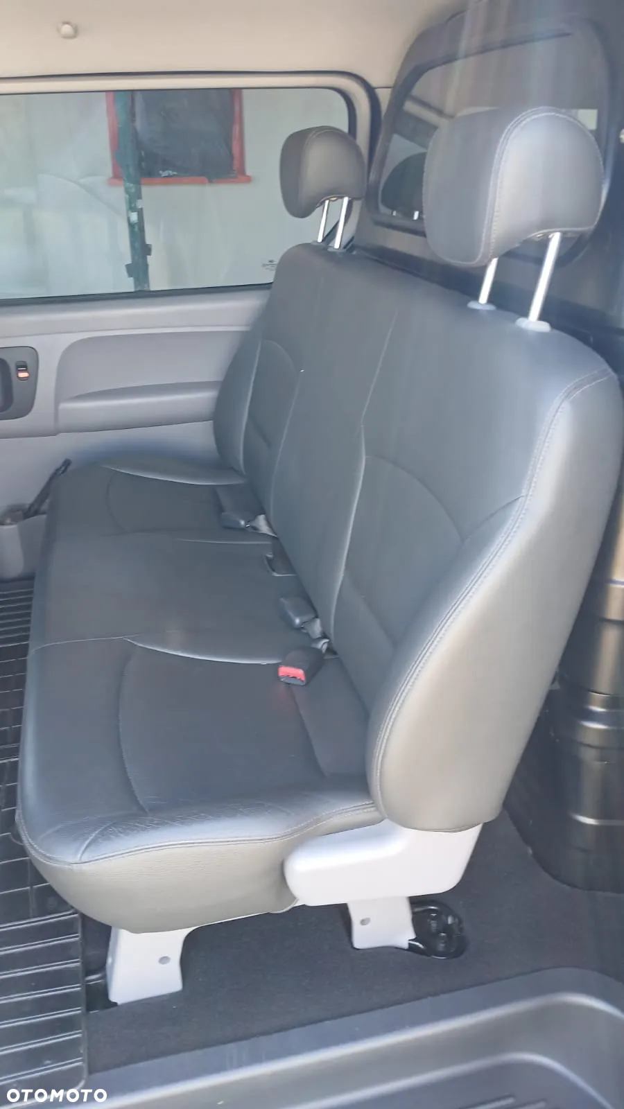 Hyundai H-1 - 11