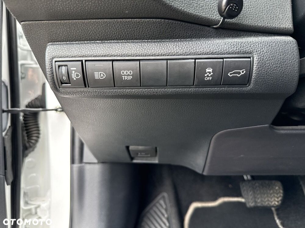 Toyota Corolla - 23