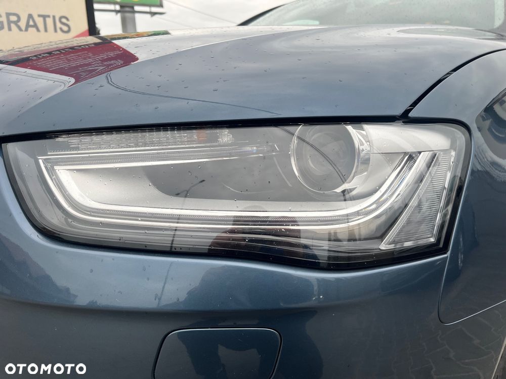 Audi A4 Limousine - 14