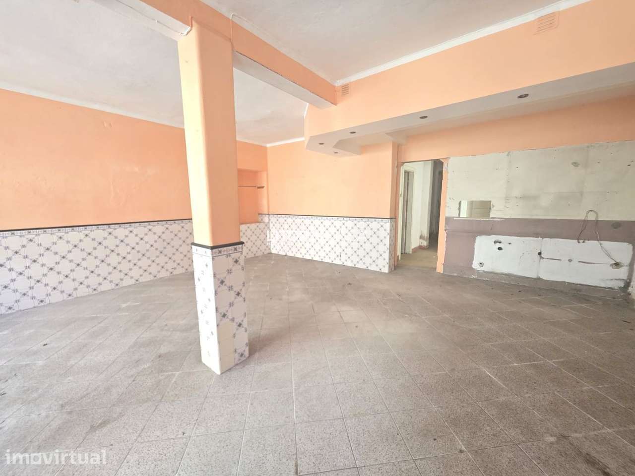 Arrendamento de Loja com 120 m2. - Grande imagem: 4/14