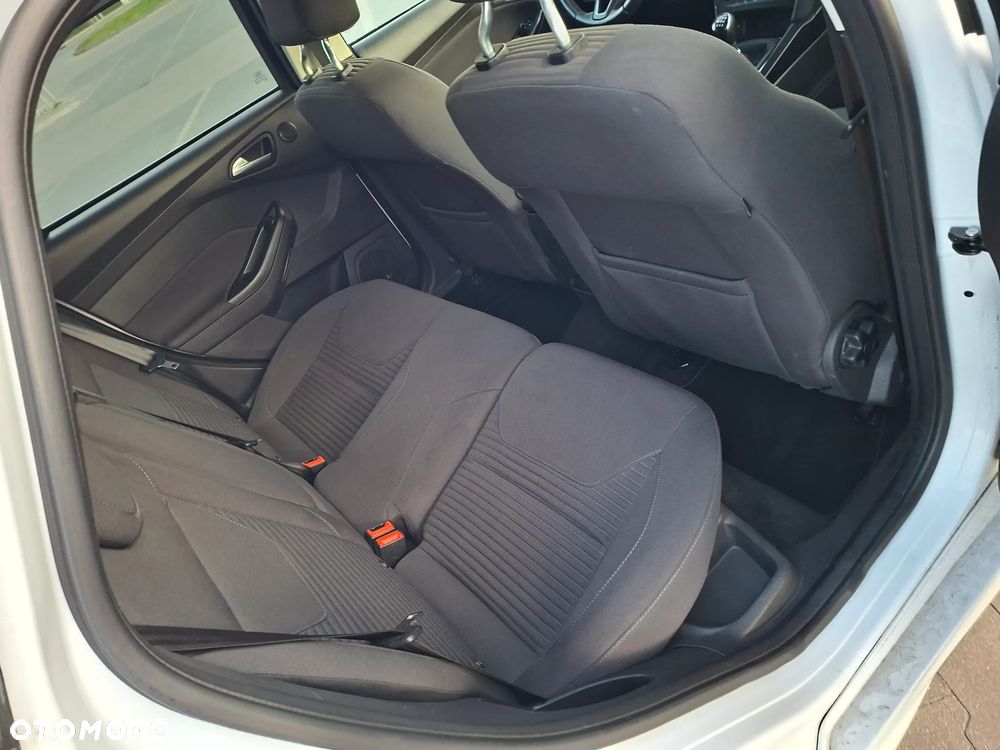 Ford Focus - 8