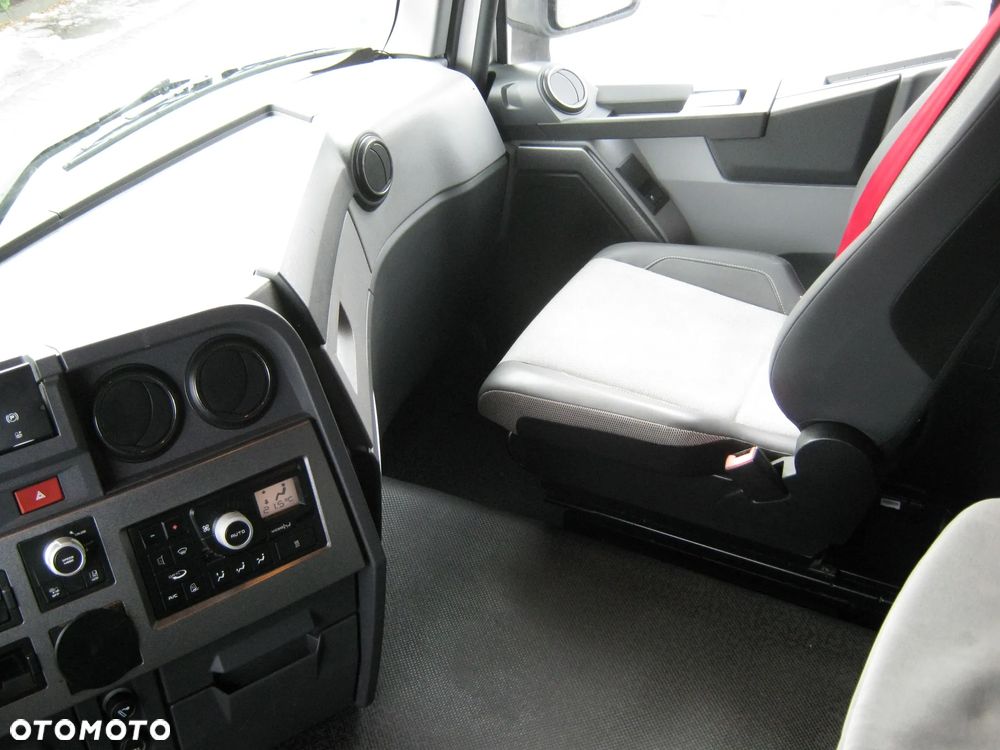 Renault T-460 SPROWADZONE - 9