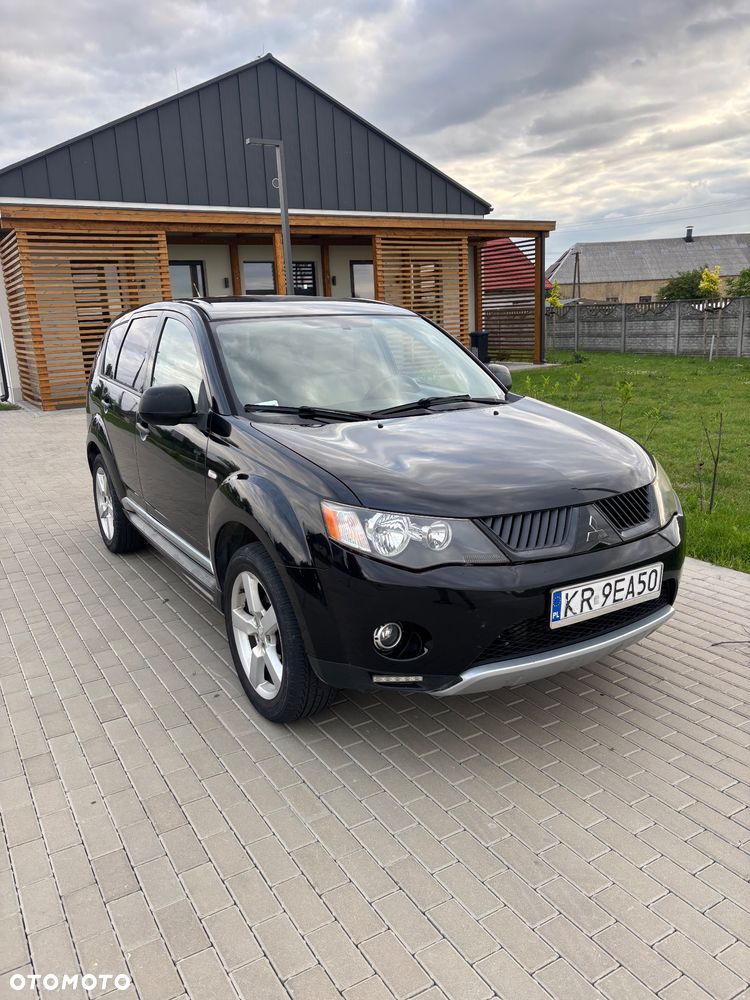 Mitsubishi Outlander 2.0 DID Intense - 1