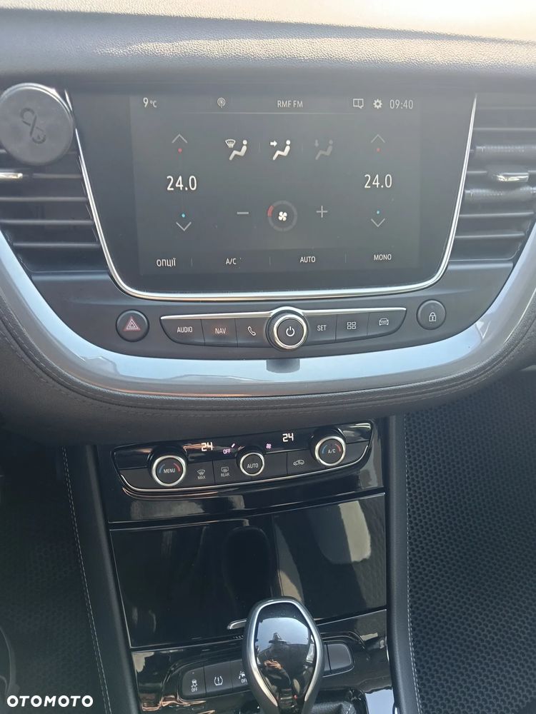 Opel Grandland X 1.2 Start/Stop Automatik Business Elegance - 19