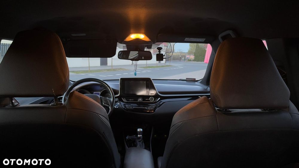 Toyota C-HR 1.8 Hybrid Prestige - 18