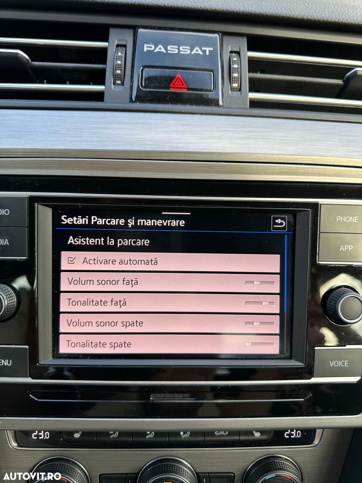 Volkswagen Passat - 34
