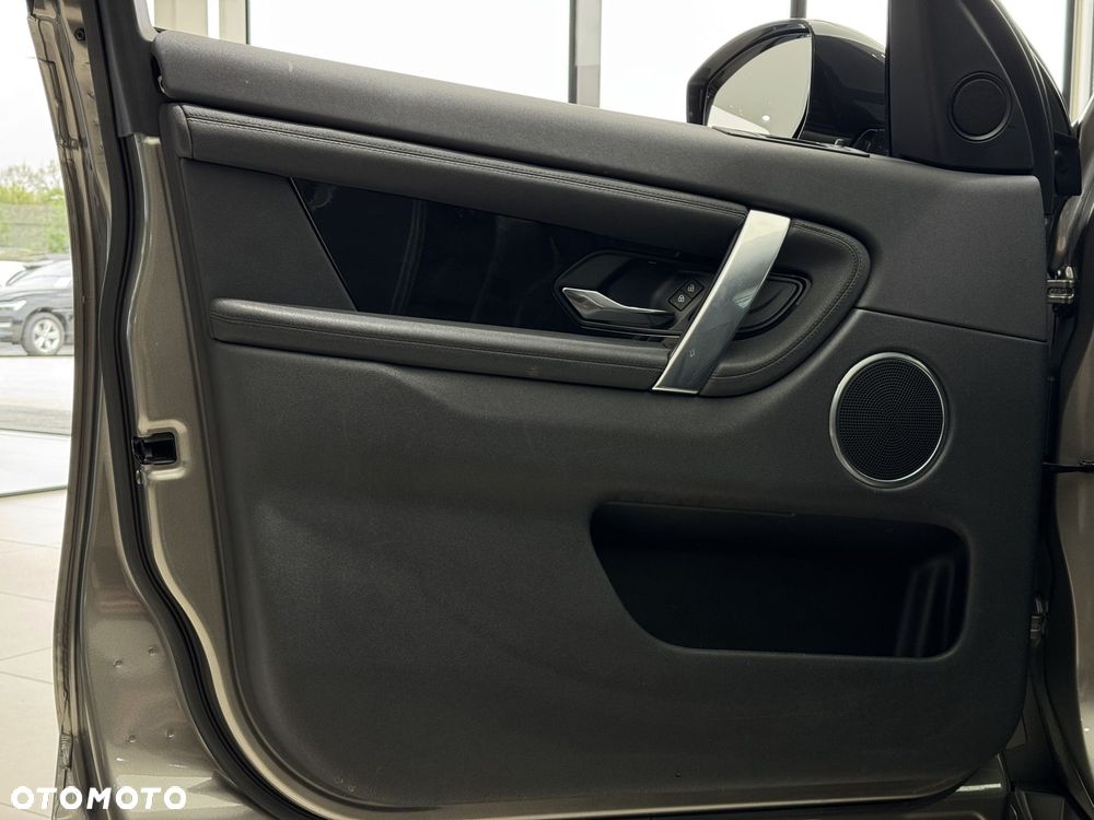 Land Rover Discovery - 12