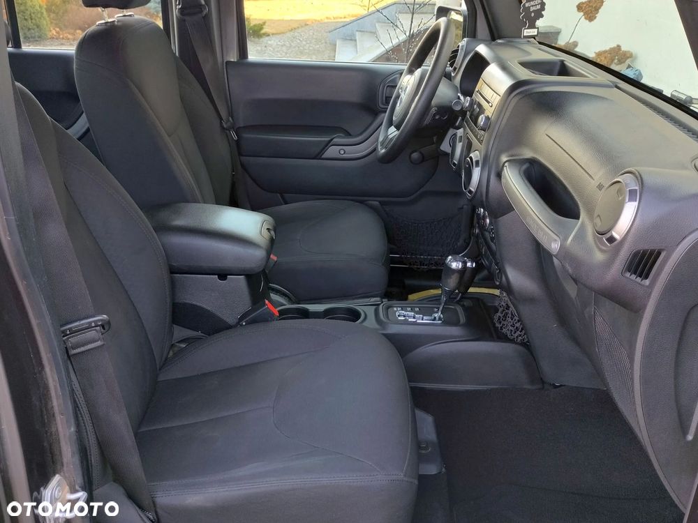 Jeep Wrangler 3.6 Unlim X - 6