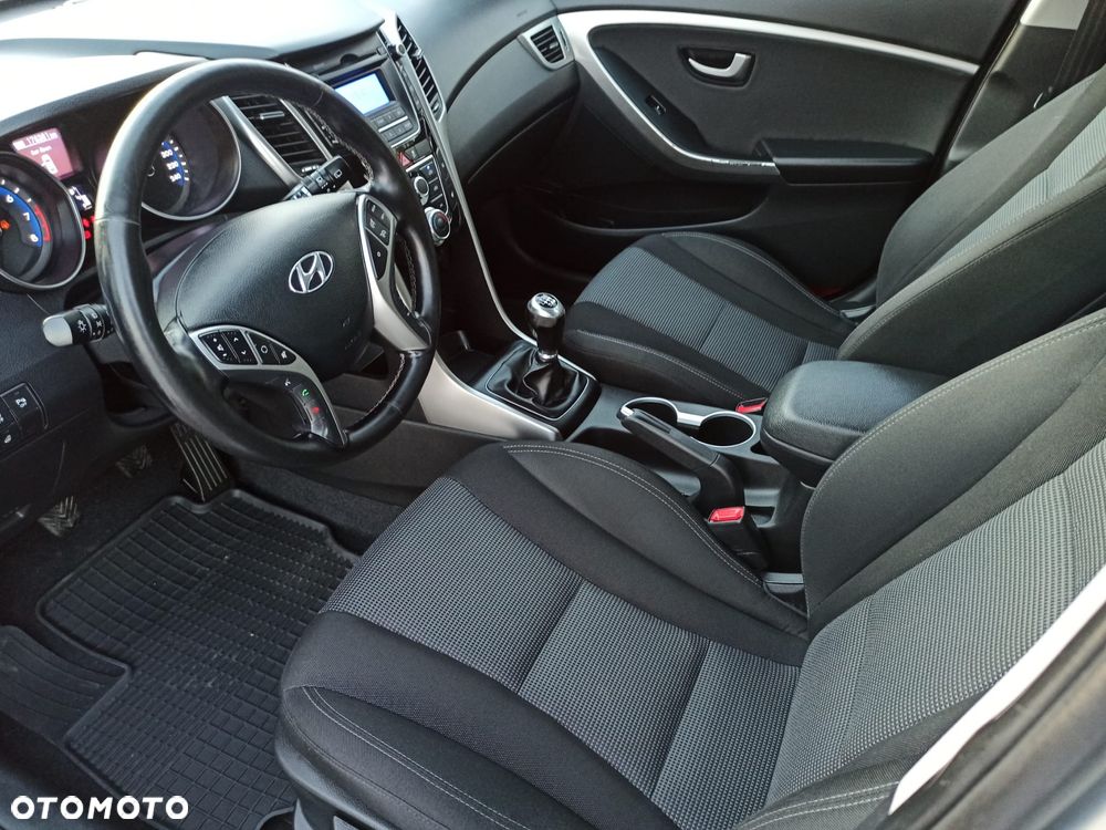Hyundai i30 1.6 GDI Comfort - 15