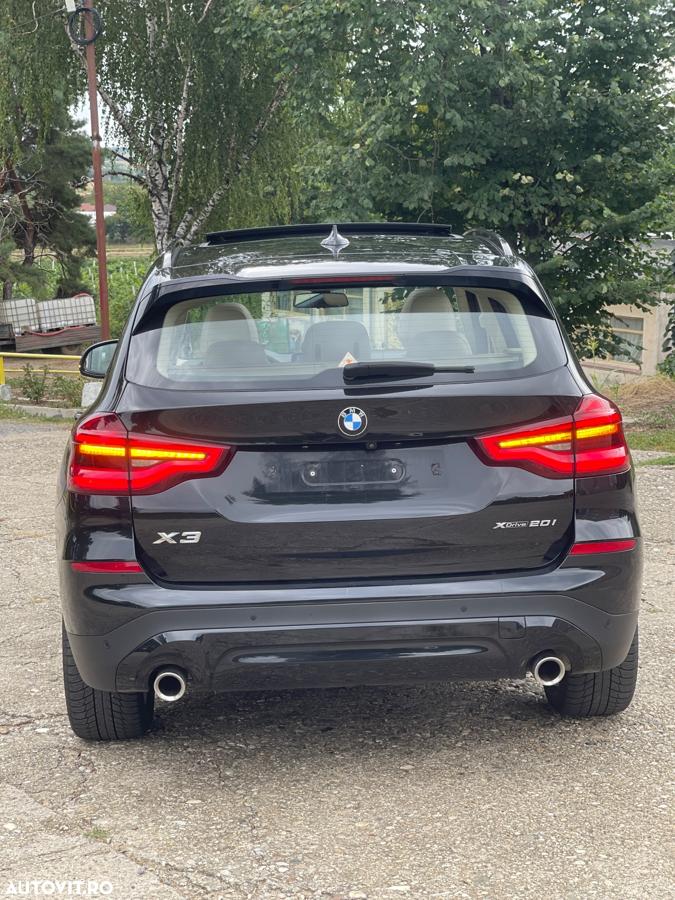 BMW X3 xDrive20i AT Advantage - 12
