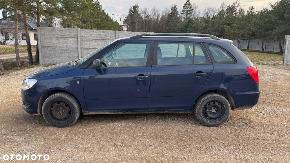 Skoda Fabia - 4