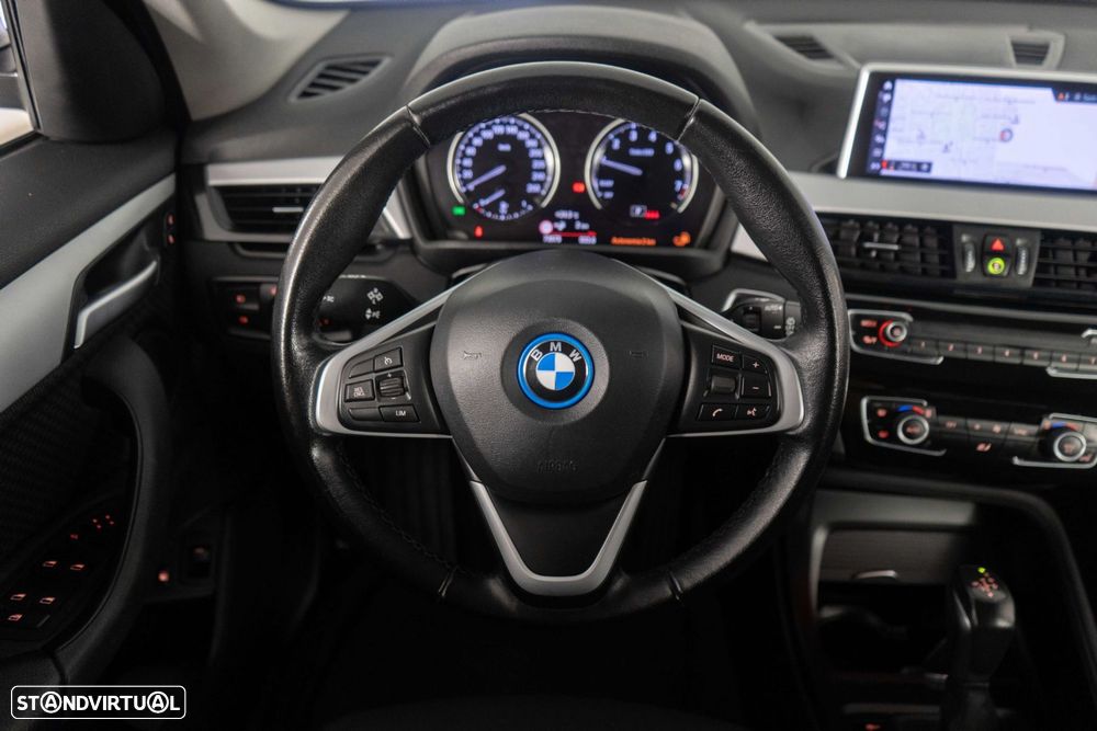 BMW X1 25 e xDrive Corporate Edition - 24