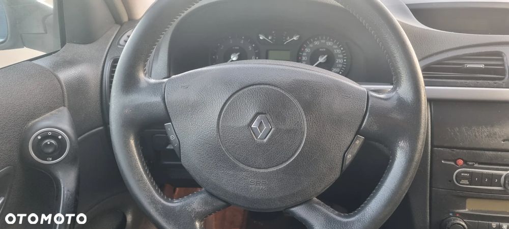 Renault Laguna 2.0 16V Authentique - 26