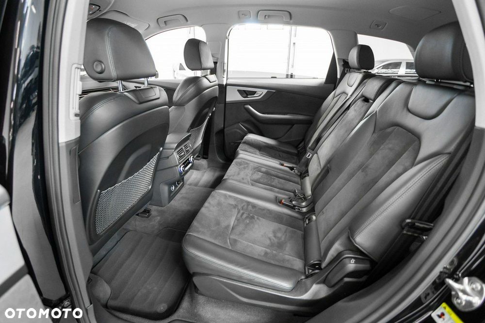 Audi Q7 - 24