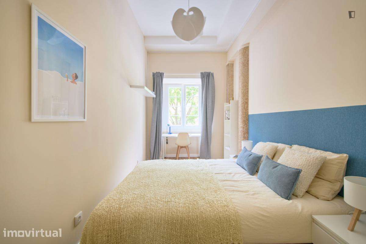 Quarto - localizado em Alameda Lisbon - Grande imagem: 4/50