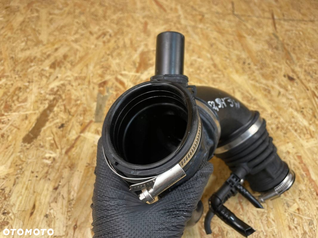 WLOT RURA PRZEWÓD POWIETRZA MG HS EHS 1.5T 10428617 10297049 2020- - 10