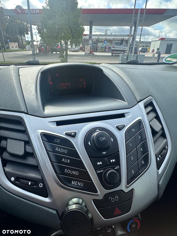 Ford Fiesta 1.25 SYNC Edition - 13