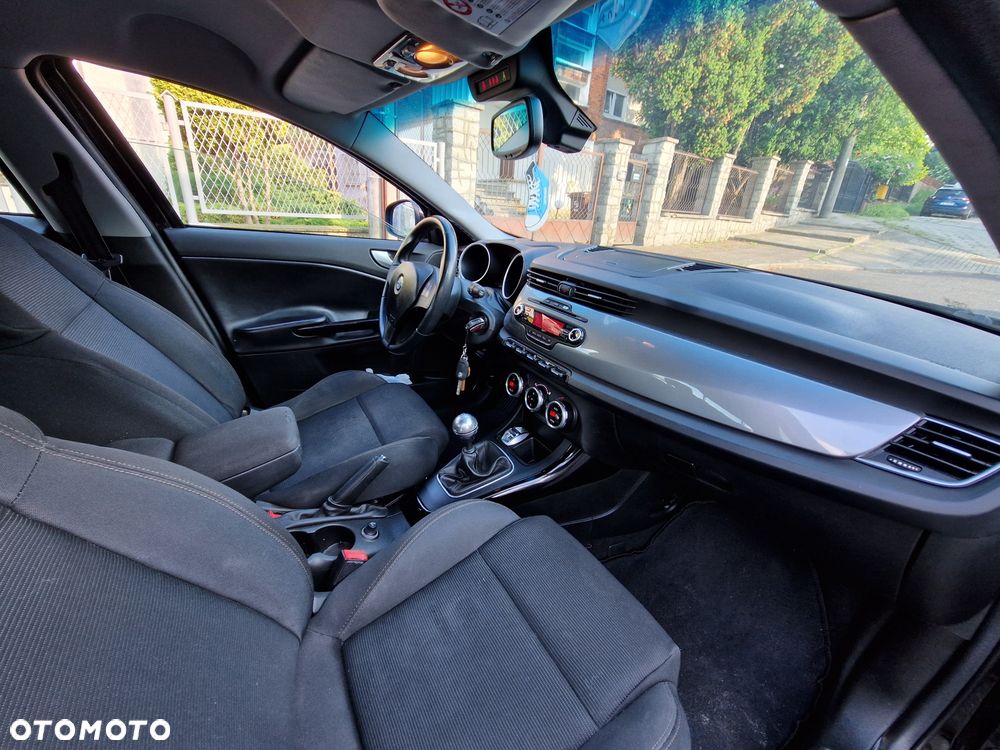 Alfa Romeo Giulietta - 7