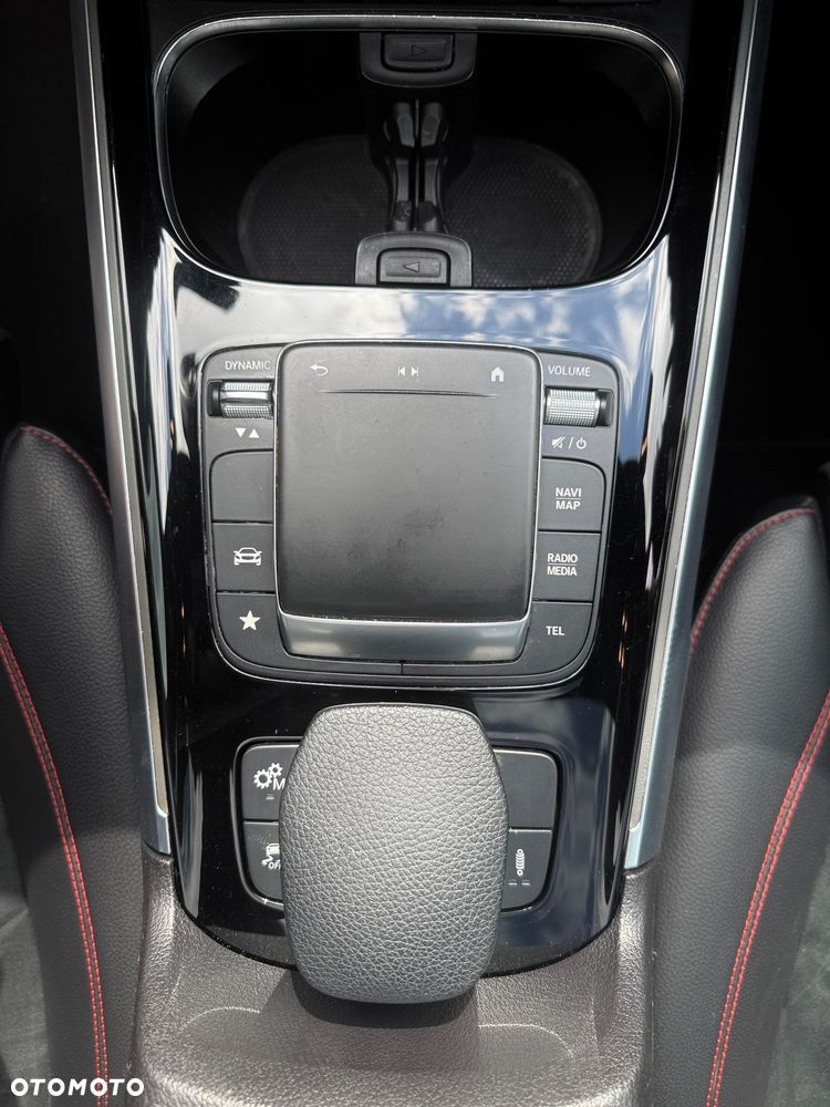 Mercedes-Benz GLB AMG 35 4Matic AMG Speedshift DCT 8G - 9