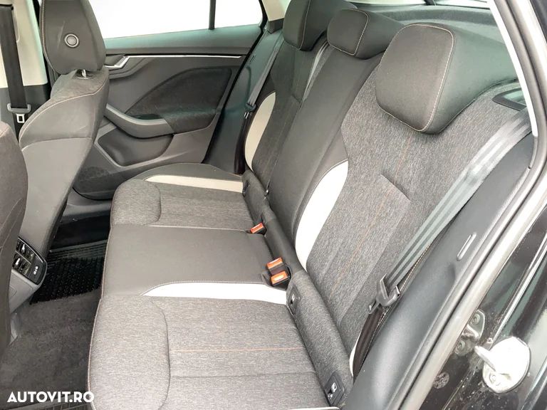 Skoda Kamiq 1.0 TSI DSG Style - 10