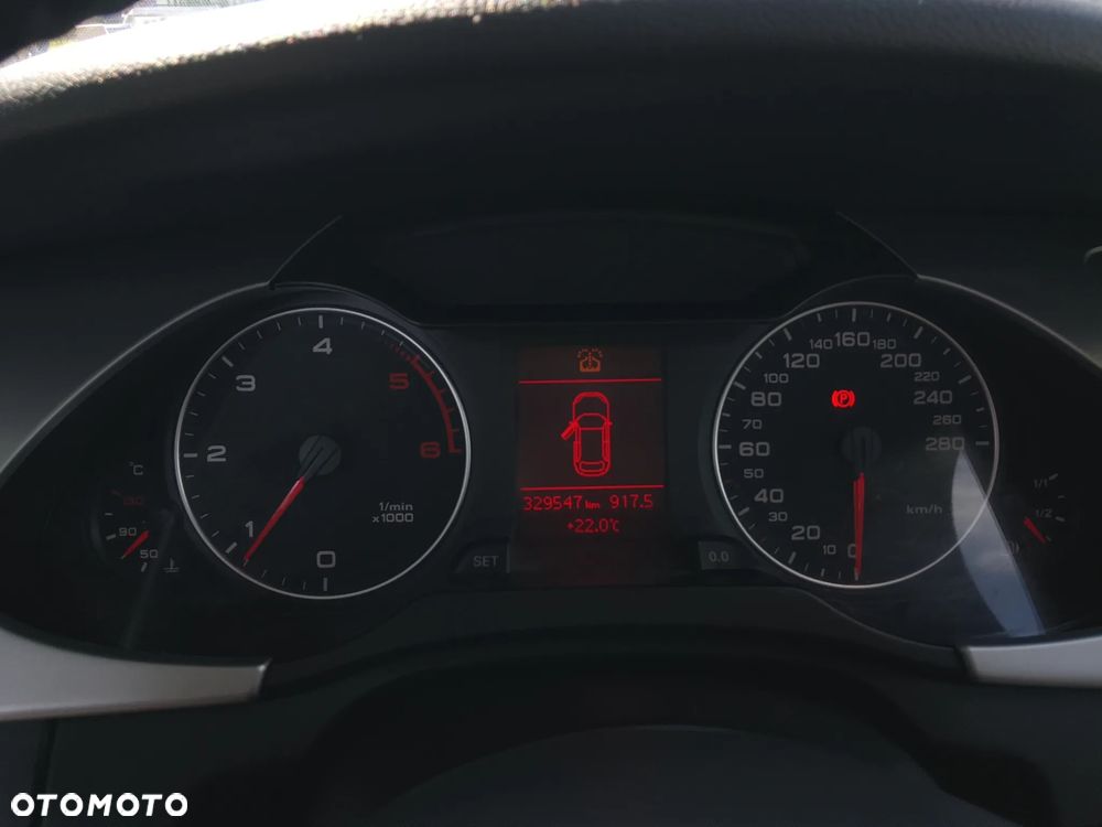 Audi A4 Avant 2.0 TDI - 8