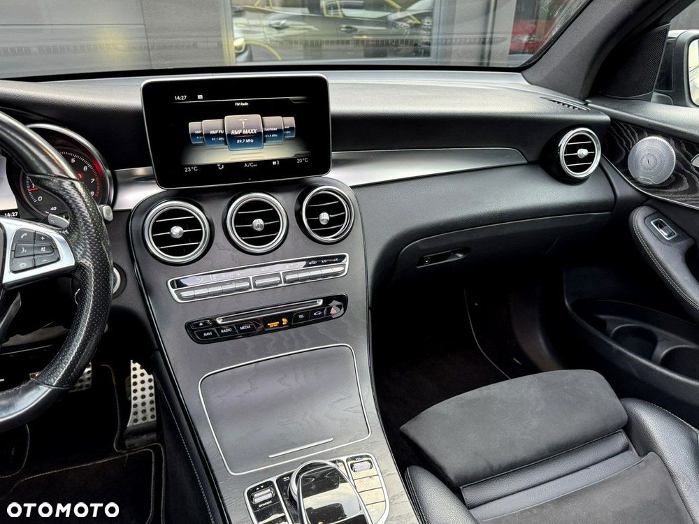 Mercedes-Benz GLC - 23