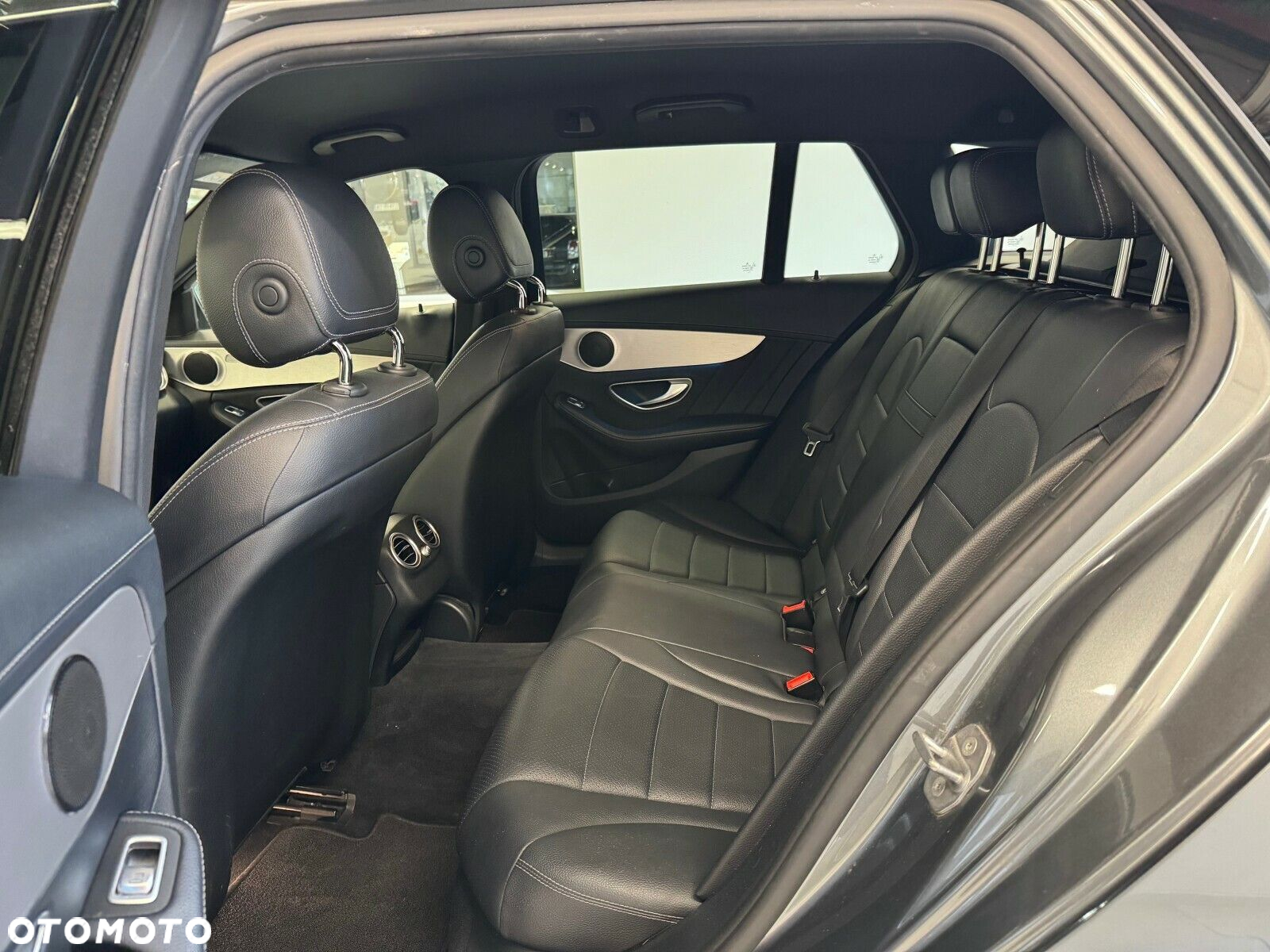 Mercedes-Benz Klasa C 200 4-Matic 7G-TRONIC - 10