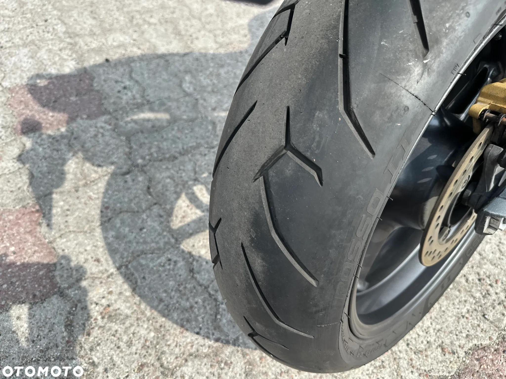 Triumph Street Triple - 16