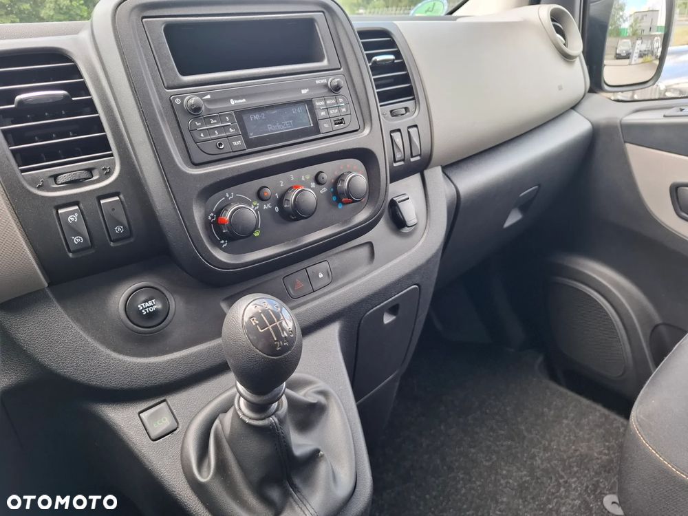 Renault Trafic - 25