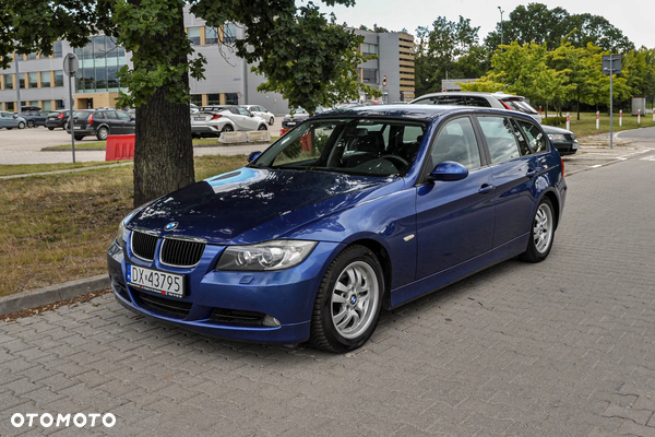 BMW Seria 3 320d DPF Touring