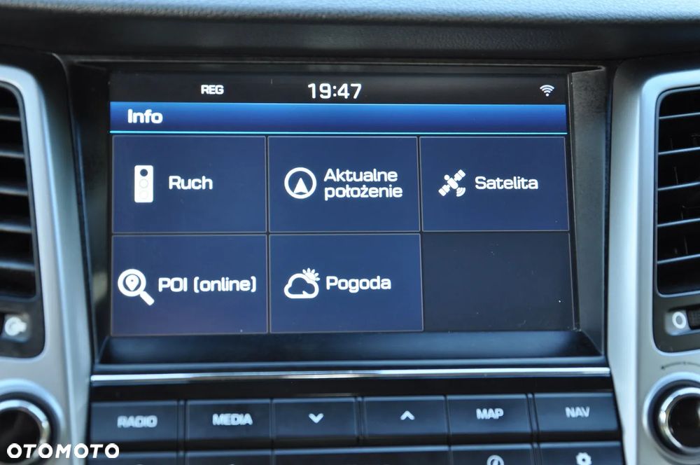 Hyundai Tucson blue 1.7 CRDi 2WD DCT Premium - 38