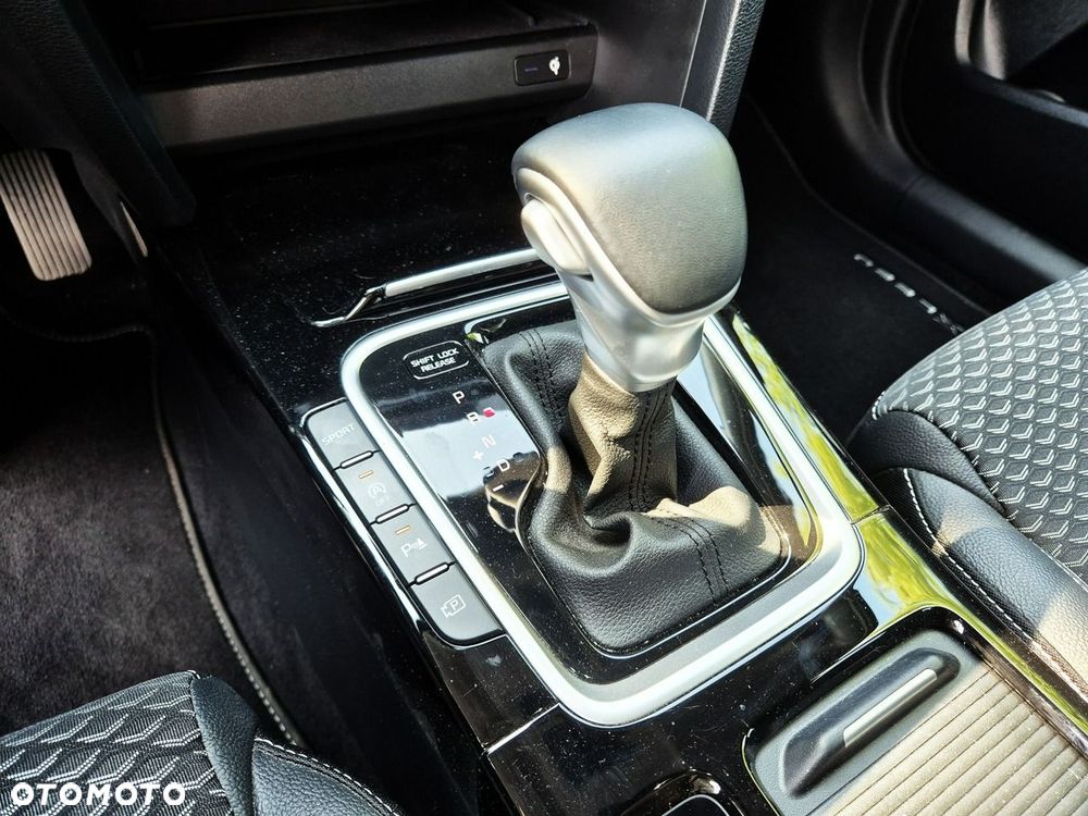 Kia XCeed 1.5 T-GDI Business Line DCT - 23