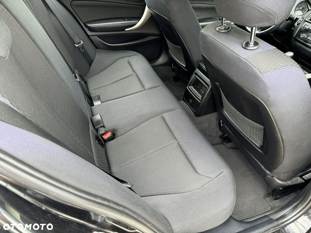 BMW Seria 1 - 24