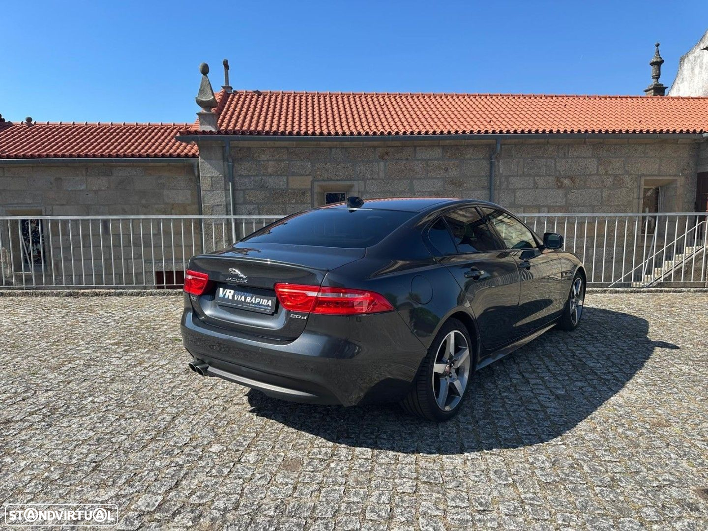 Jaguar XE 2.0 D R-Sport Aut. - 28