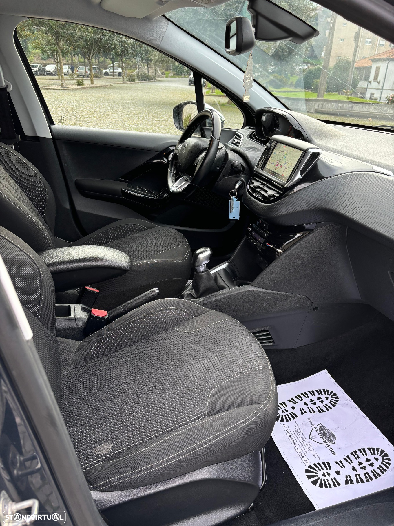 Peugeot 208 PureTech 110 Stop & Start Allure - 14