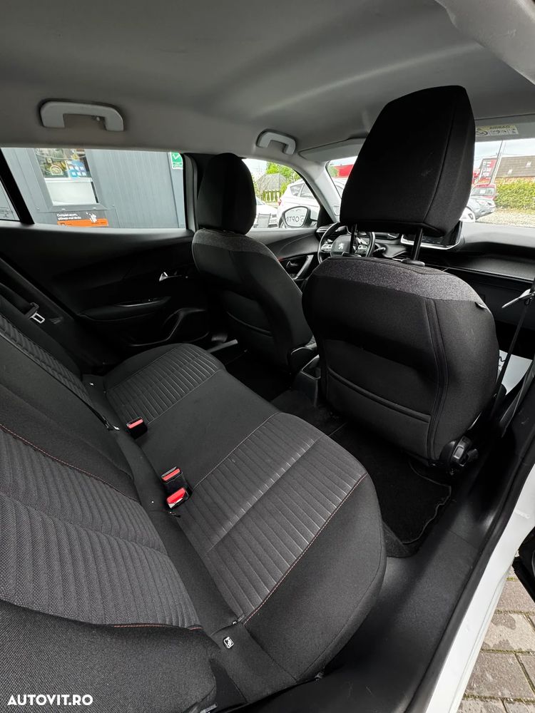 Peugeot 2008 - 16