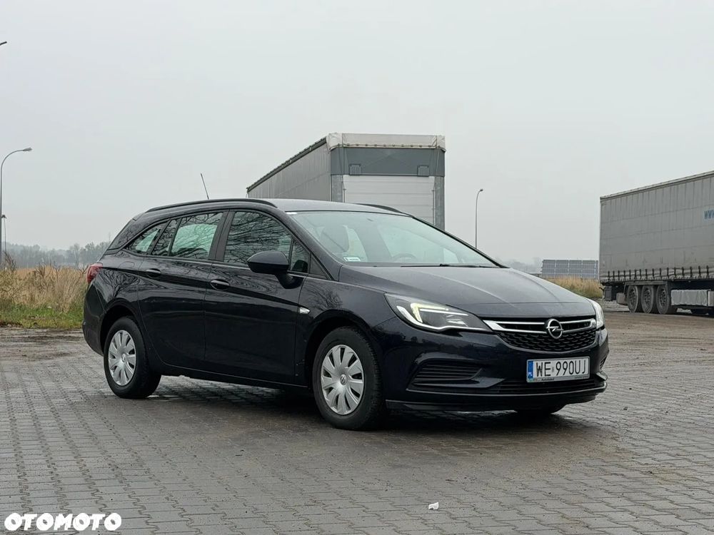Opel Astra 1.6 CDTI Enjoy - 26