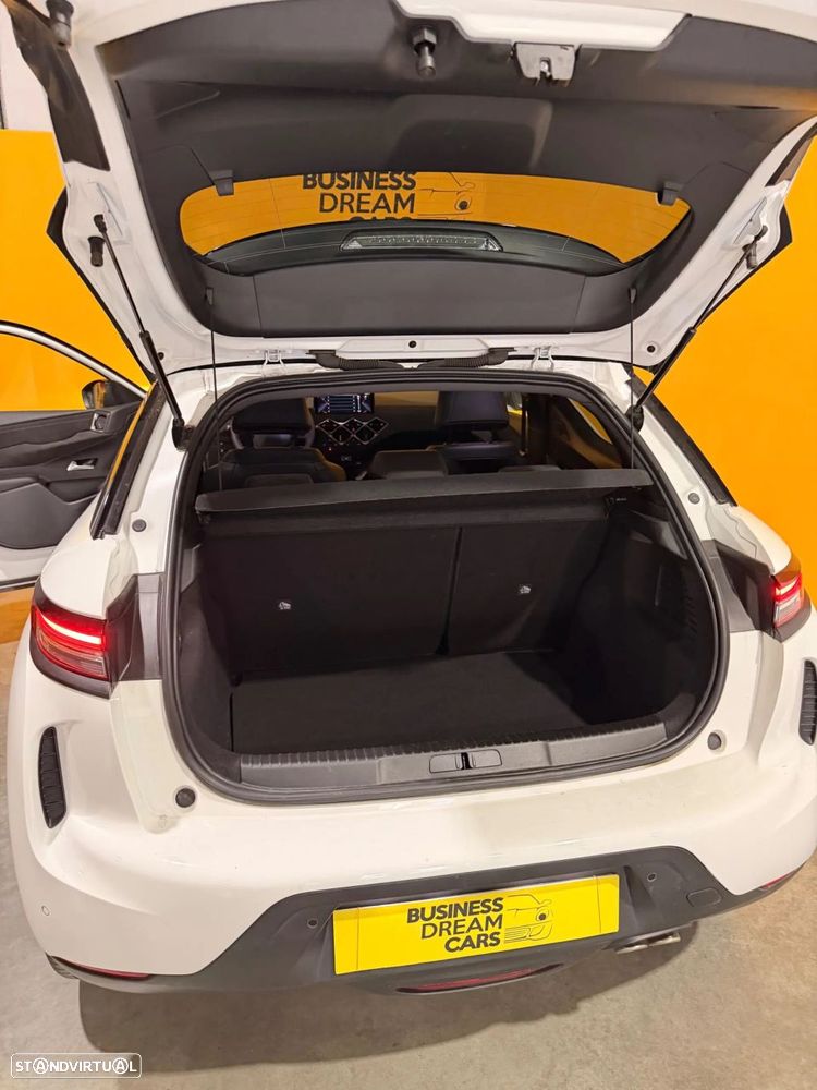 DS DS3 Crossback PureTech 130 Aut. PERFORMANCE LINE + - 19