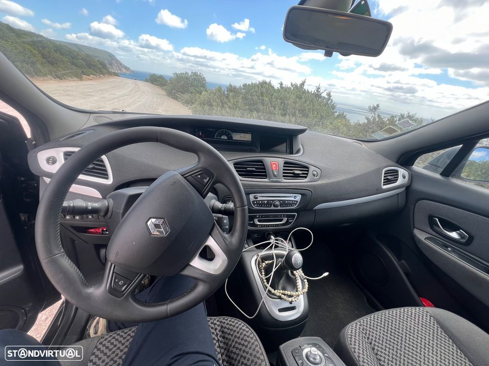 Renault Scénic 1.5 dCi Exclusive SS - 7