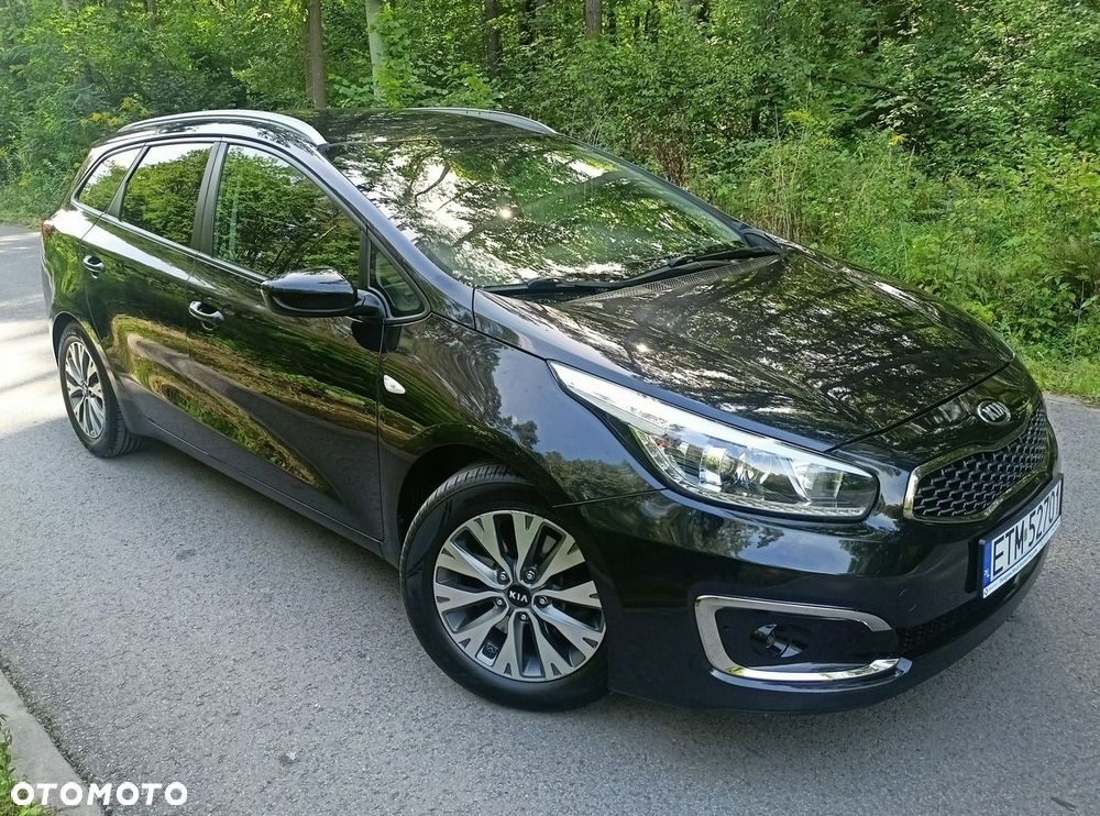 Kia Ceed - 31