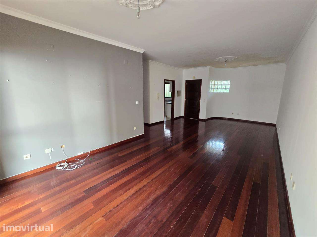 T2 com Garagem em Zona Tranquila de Santa Cruz – Madeira - Grande imagem: 5/16