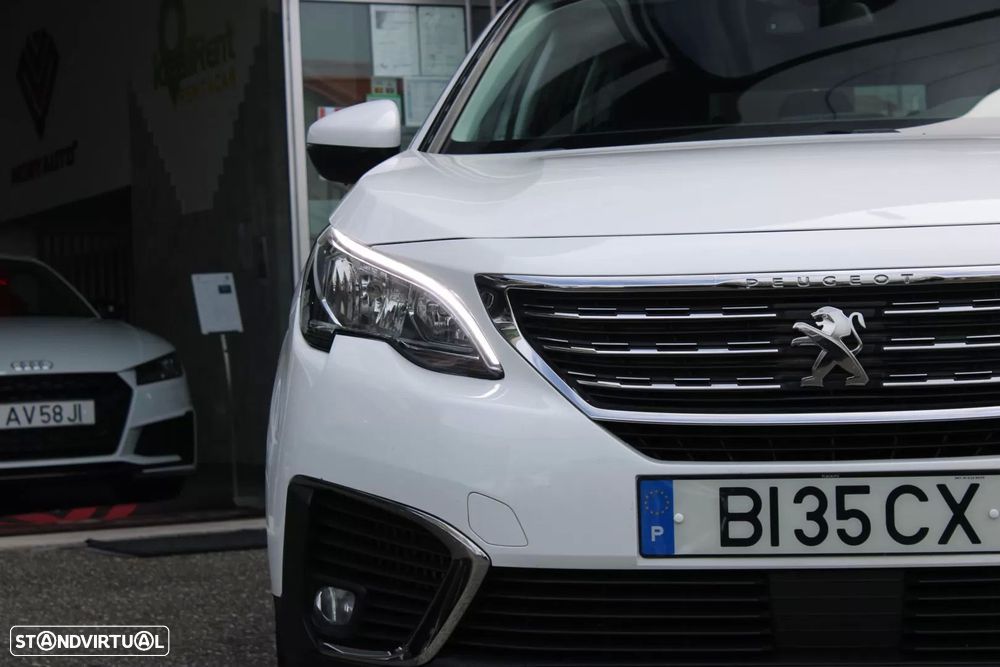 Peugeot 5008 - 5