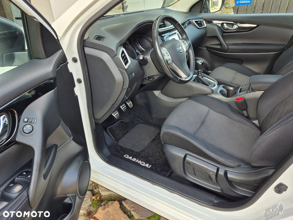 Nissan Qashqai 1.6 dCi TEKNA+ - 34