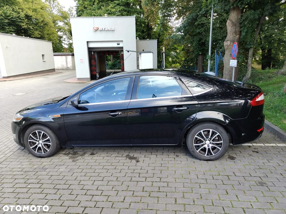 Ford Mondeo 2.0 TDCi Ghia - 8