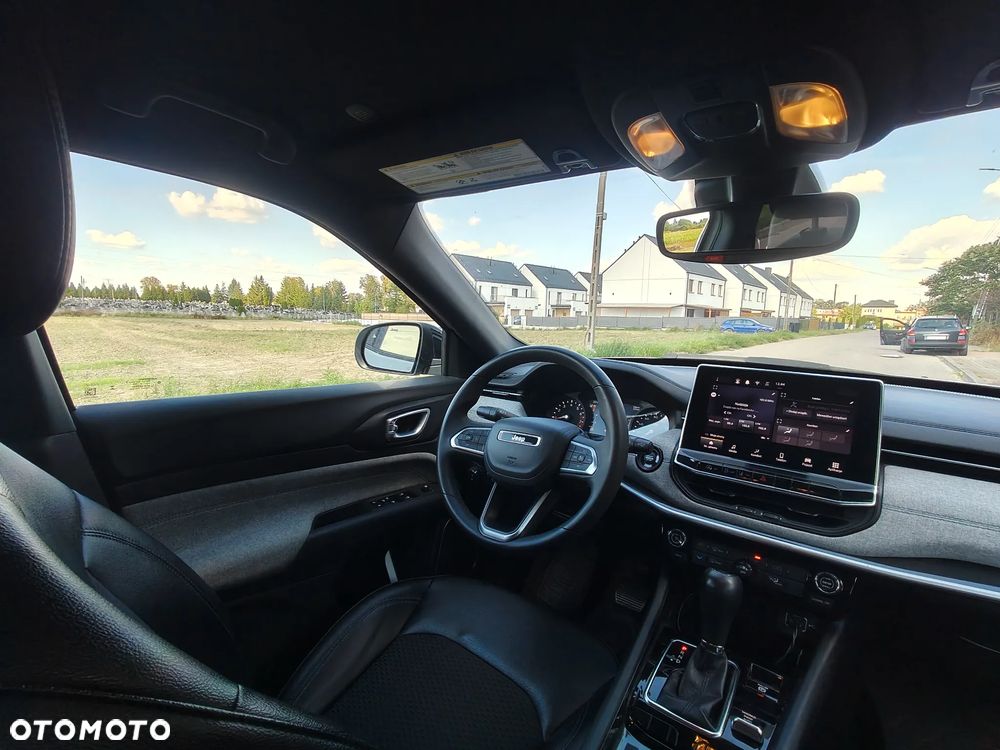 Jeep Compass - 12