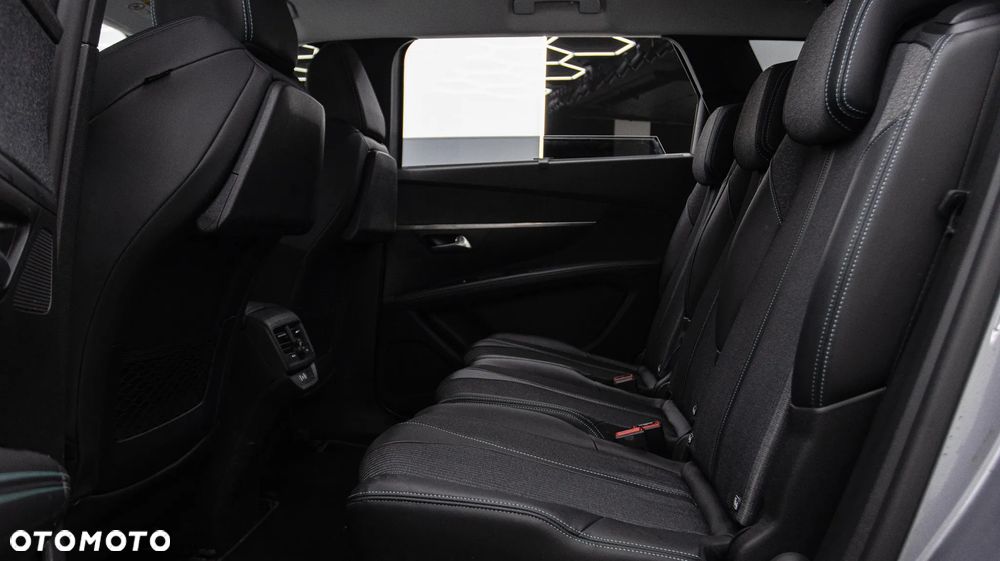 Peugeot 5008 1.5 BlueHDi Allure S&S EAT8 - 17