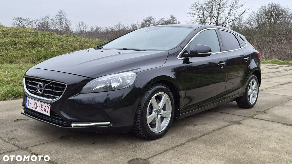 Volvo V40 D2 Momentum - 1